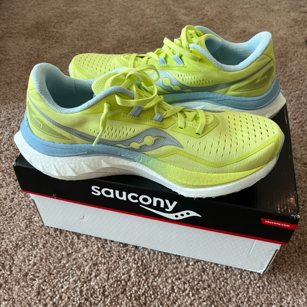 Saucony Endorphin speed 4 Running Shoes